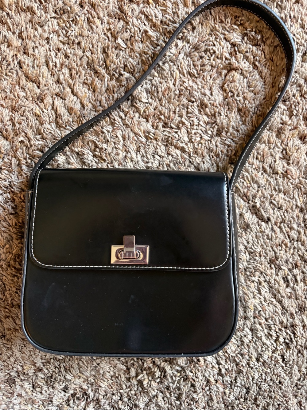Kimchi Blue Classic Black Women's Shoulder Bag - Sleek Turn-Lock Closure-